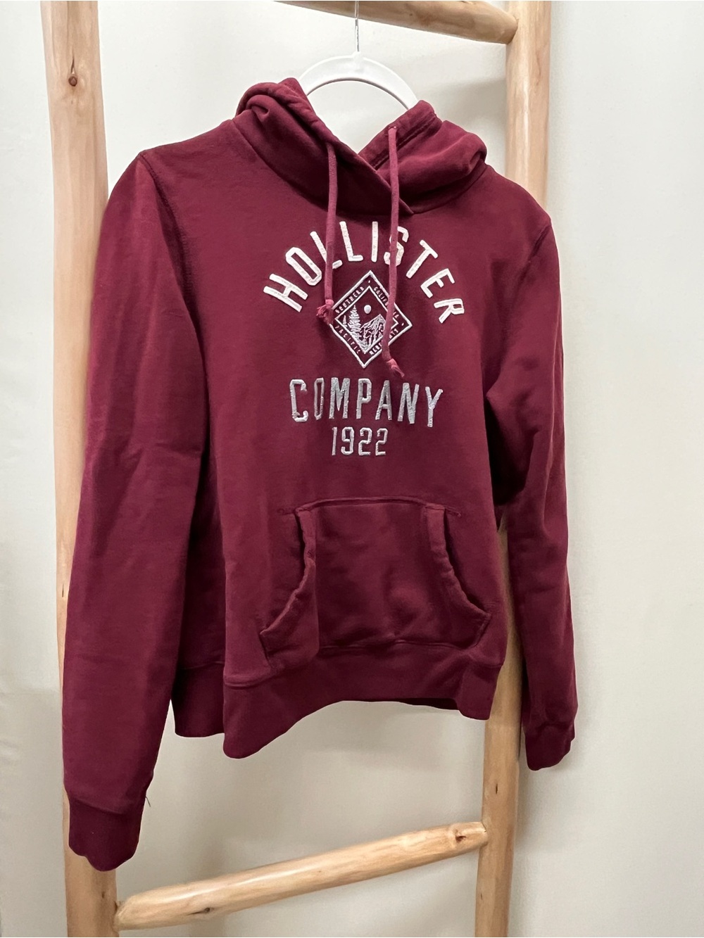 Hollister Women's Burgundy Cowl Neck Hoodie Sweatshirt Medium